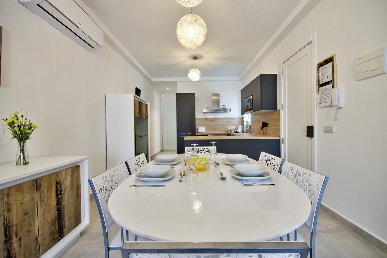 "Centre Point" Apartment Saint Julian's Exterior photo